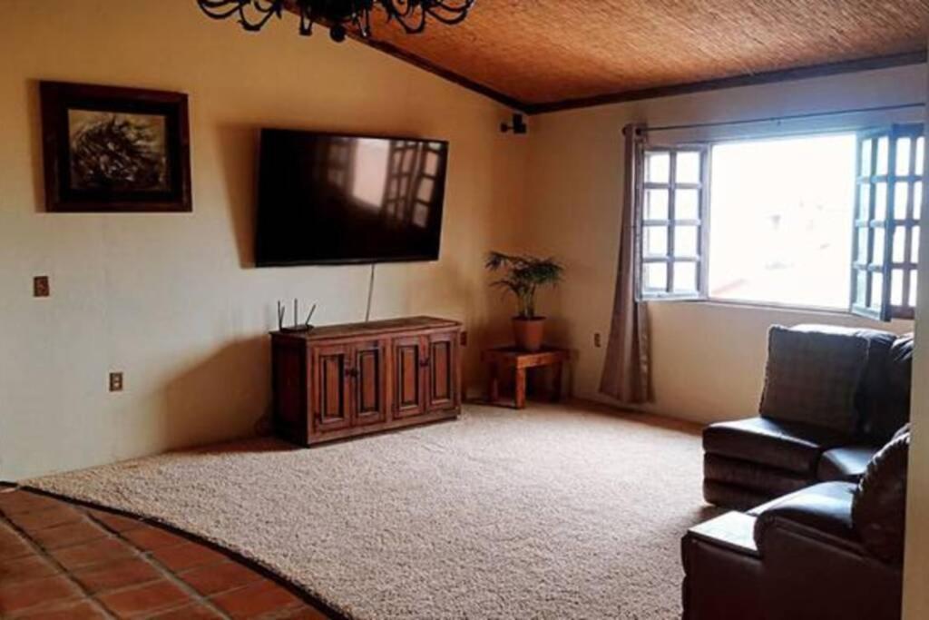 Large Apartament Near The Beach 罗萨里托 外观 照片