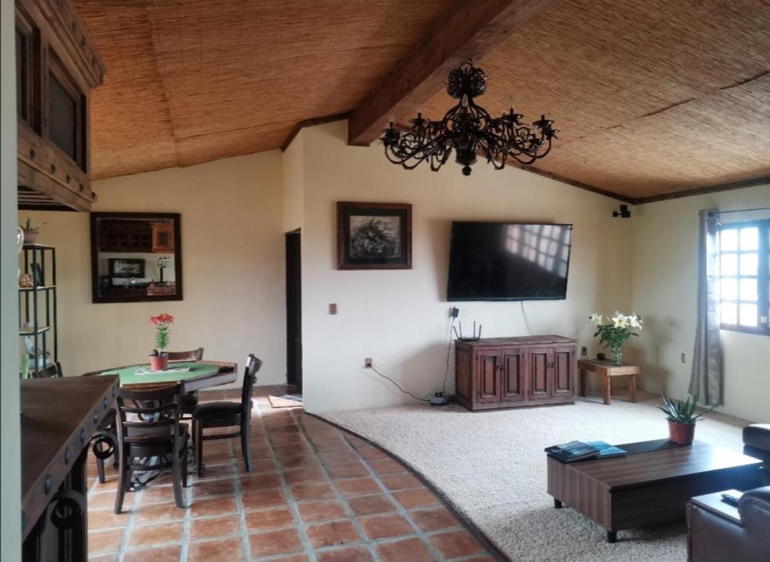 Large Apartament Near The Beach 罗萨里托 外观 照片